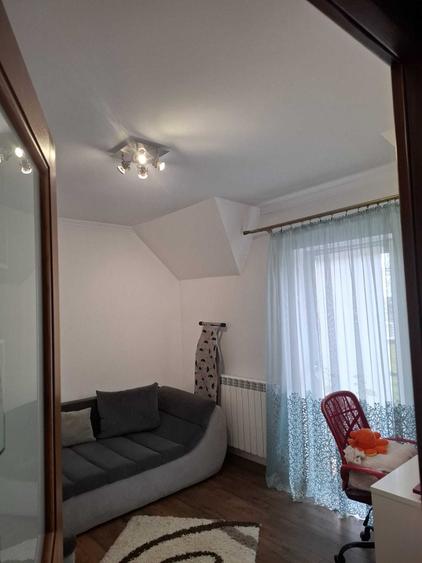 Casă cu 3 camere în Lisaura
