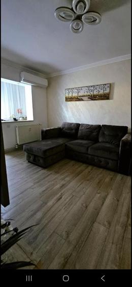 Apartament cu 2 camere nedecomandat în Crâng