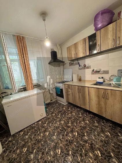Apartament cu 2 camere semidecomandat în Olteniței