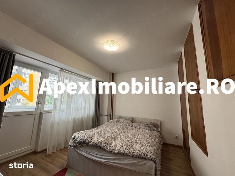 Apartament cu 4 camere decomandat în Vatra Luminoasă