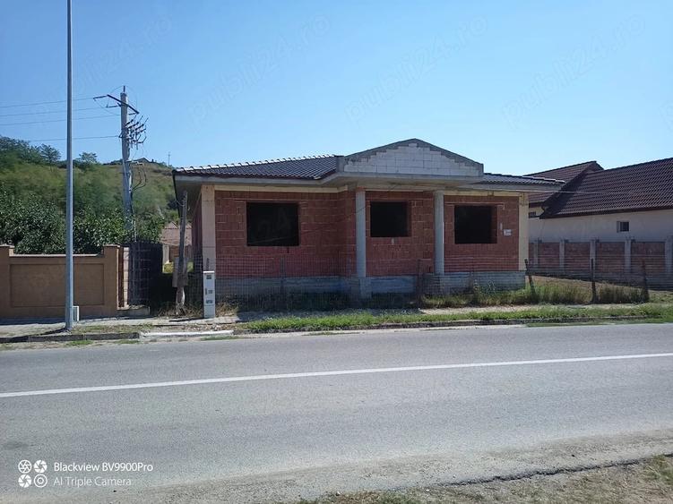 Casă cu Teren 1015 Mp în Central