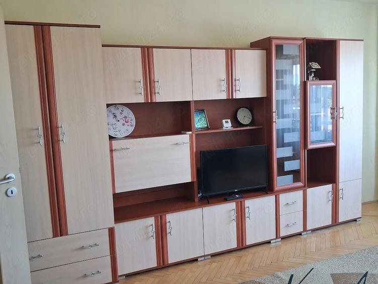 Apartament cu 3 camere decomandat în Lugojului