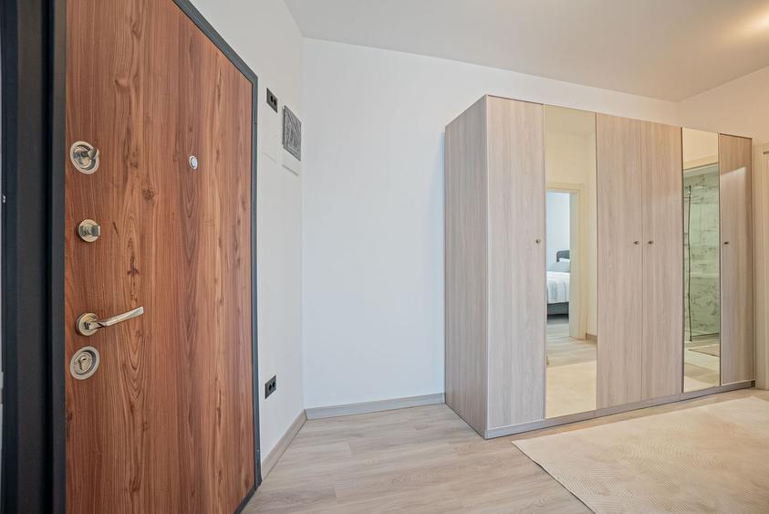 Apartament cu 2 camere decomandat în Tomis Plus