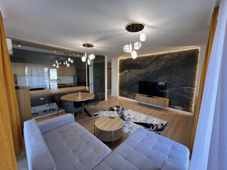 Apartament cu 3 camere decomandat, mobilat în Colentina