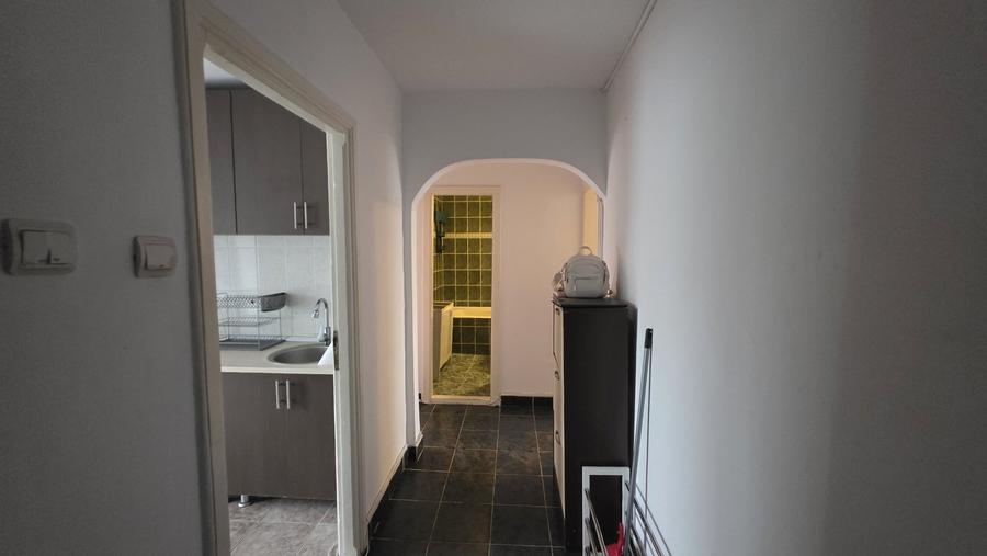 Apartament cu 2 camere decomandat, mobilat în Lipovei
