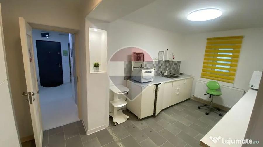Apartament cu 3 camere decomandat în Central