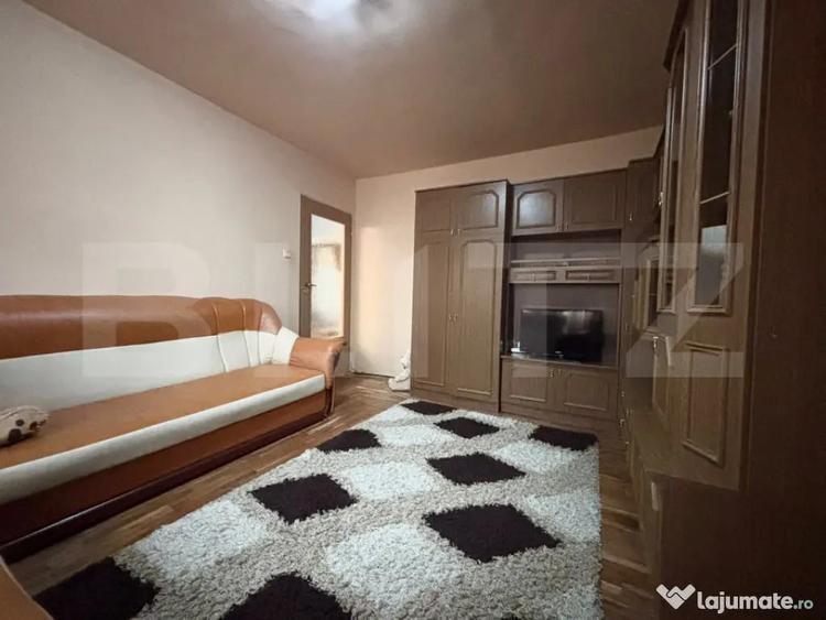 Apartament cu 2 camere semidecomandat în Micro 6
