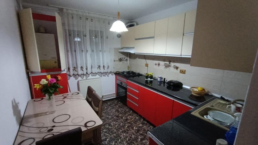 Garsonieră decomandată în Exterior Vest