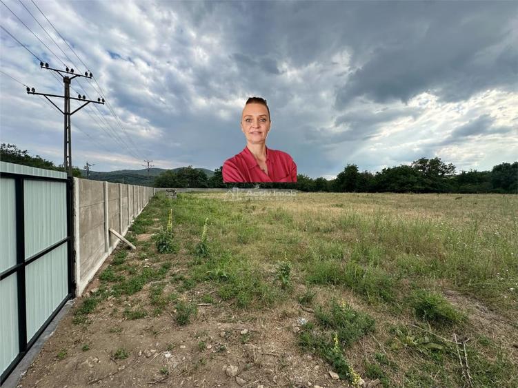 Spațiu comercial, de 8,500 mp, în Central