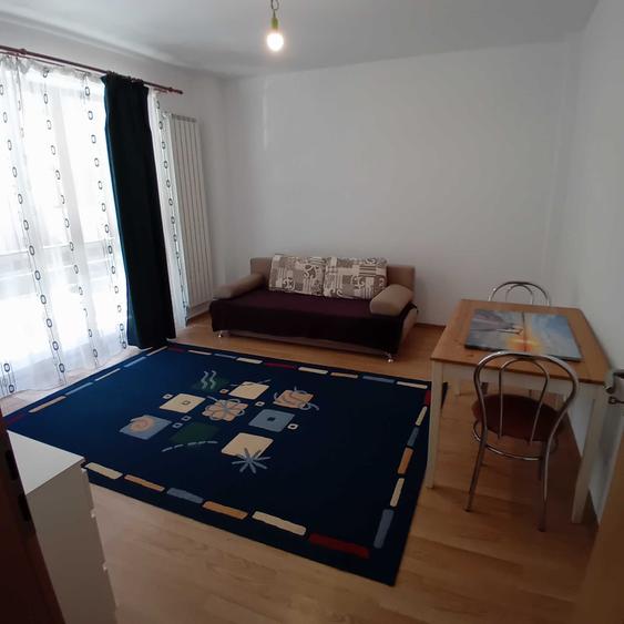 Apartament cu 2 camere decomandat în Apusului
