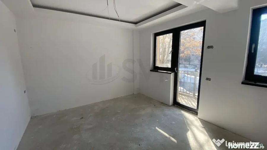 Casă cu 4 camere cu Teren 220 Mp în Vitan