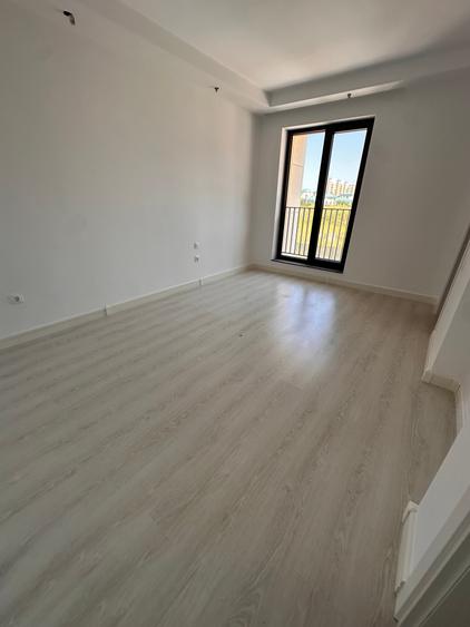 Vila tip Duplex Lângă Cosmopolis - 12