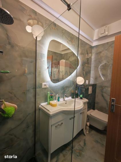 Apartament cu 3 camere, mobilat în Central
