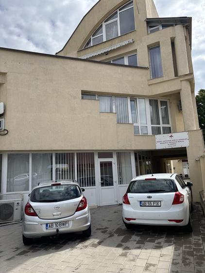 Spațiu comercial, de 400 mp, în Exterior Vest