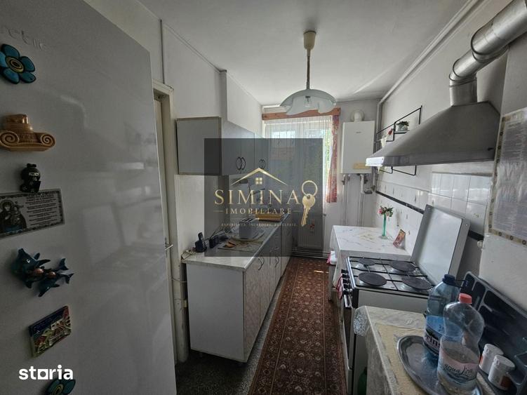 Apartament cu 2 camere decomandat în Aleea Carpați