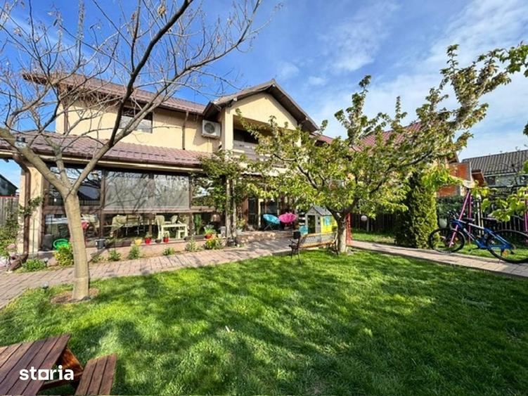 Casă cu 5 camere cu Teren 395 Mp în Central