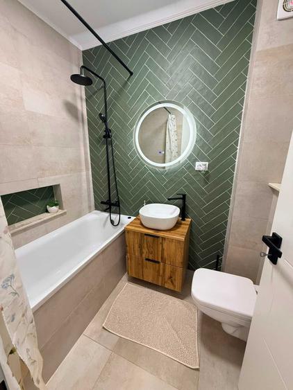 Apartament cu 3 camere decomandat în Baciu