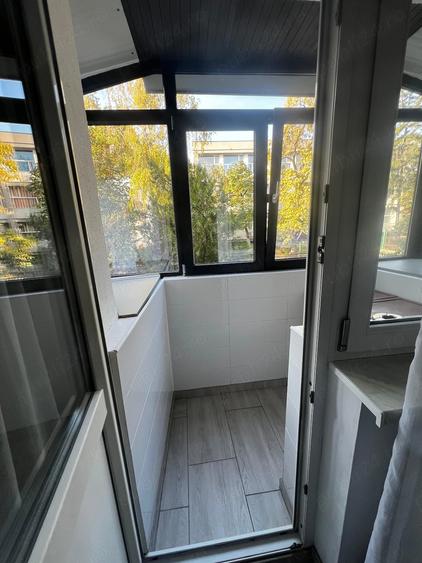 Apartament cu 2 camere decomandat în Craiovei