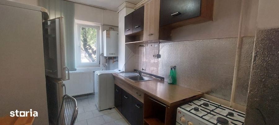 Apartament cu 3 camere decomandat în Centrul Civic