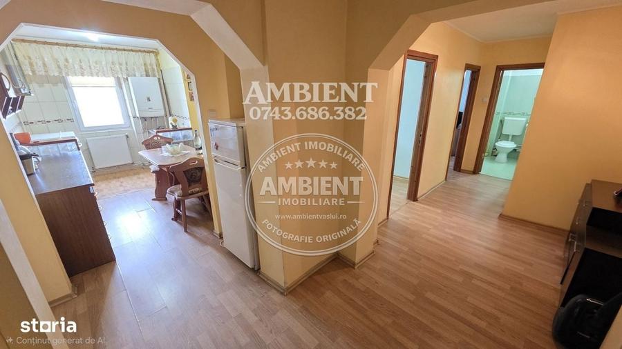 Apartament cu 3 camere decomandat în Gară