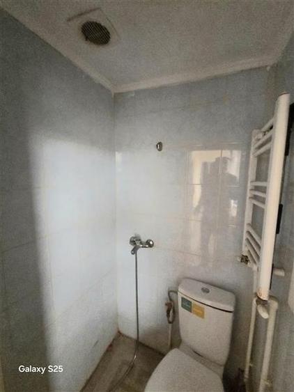 Casă individuală cu 6 camere cu Canalizare în Casa de Cultură