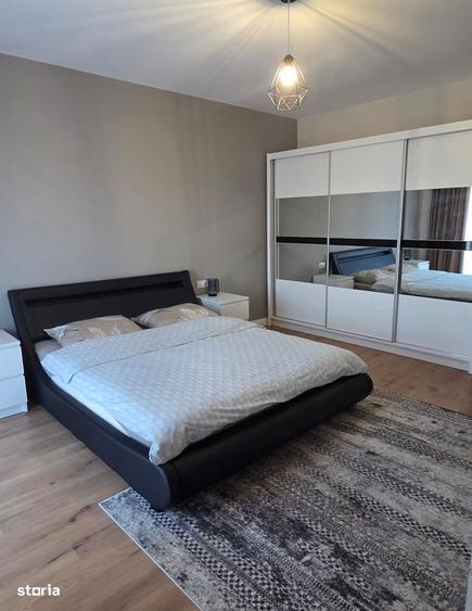 Casă cu 4 camere cu Teren 300 Mp în Central