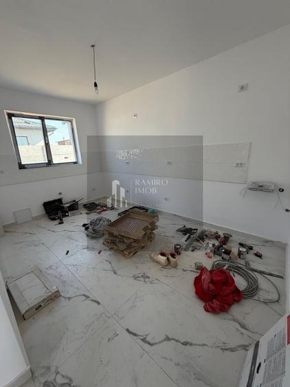 Casă cu 4 camere în Berceni