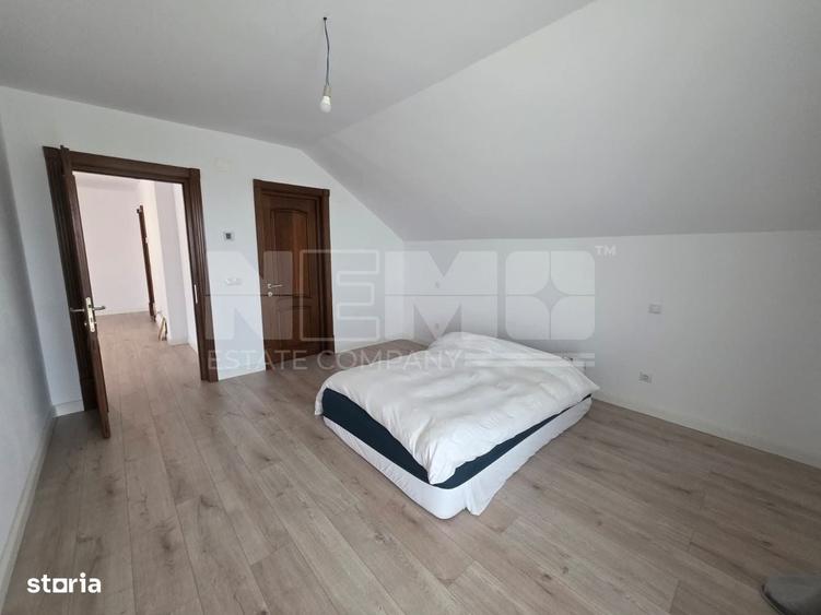 Casă cu 4 camere în Copălău
