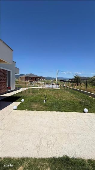 Apartament cu 3 camere decomandat în Republicii