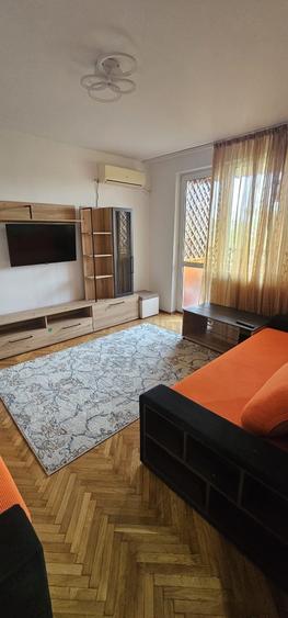 Apartament cu 2 camere decomandat în Eminescu
