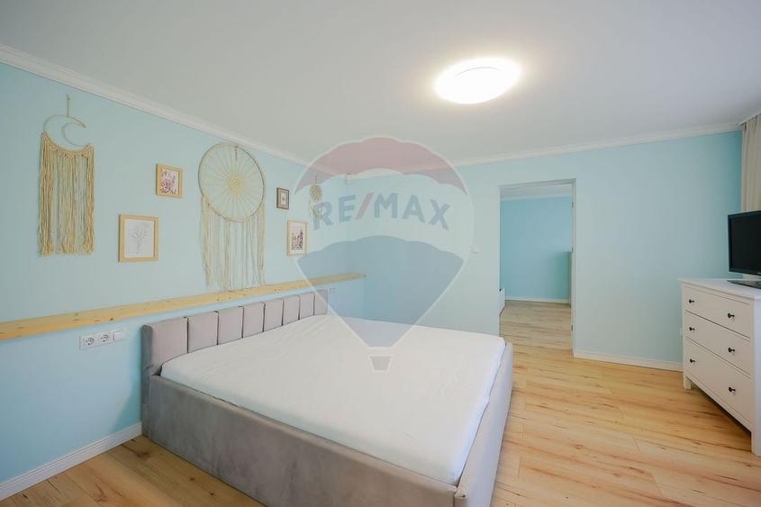 Casă individuală cu 4 camere cu Teren 500 Mp în Salca