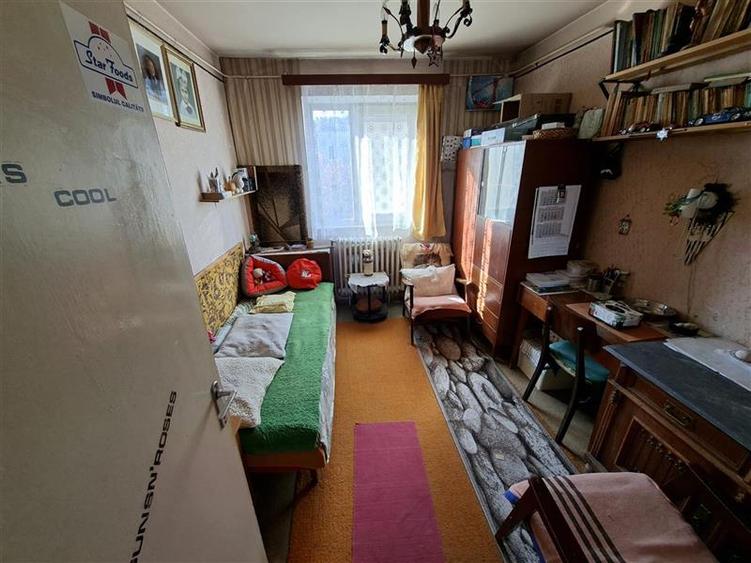 Apartament cu 3 camere semidecomandat în Mănăștur
