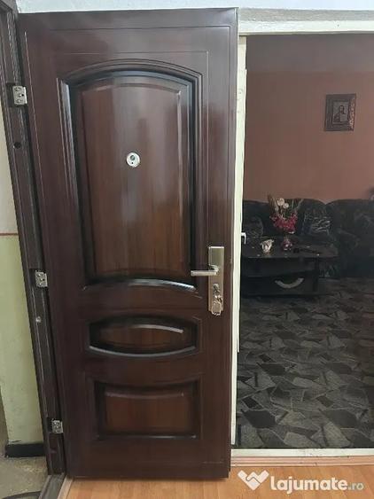 Apartament cu 2 camere decomandat în Ampoi 1