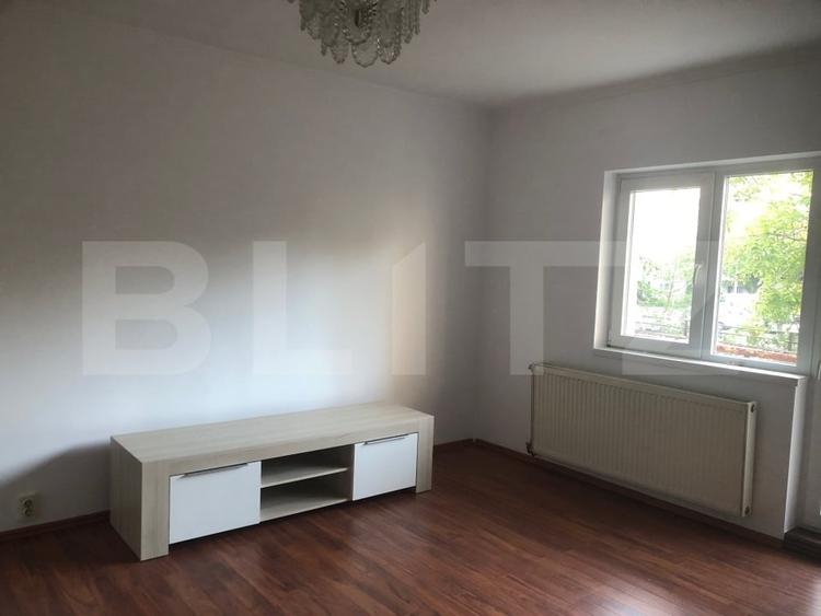 Apartament cu 2 camere nedecomandat, mobilat în Micro 16
