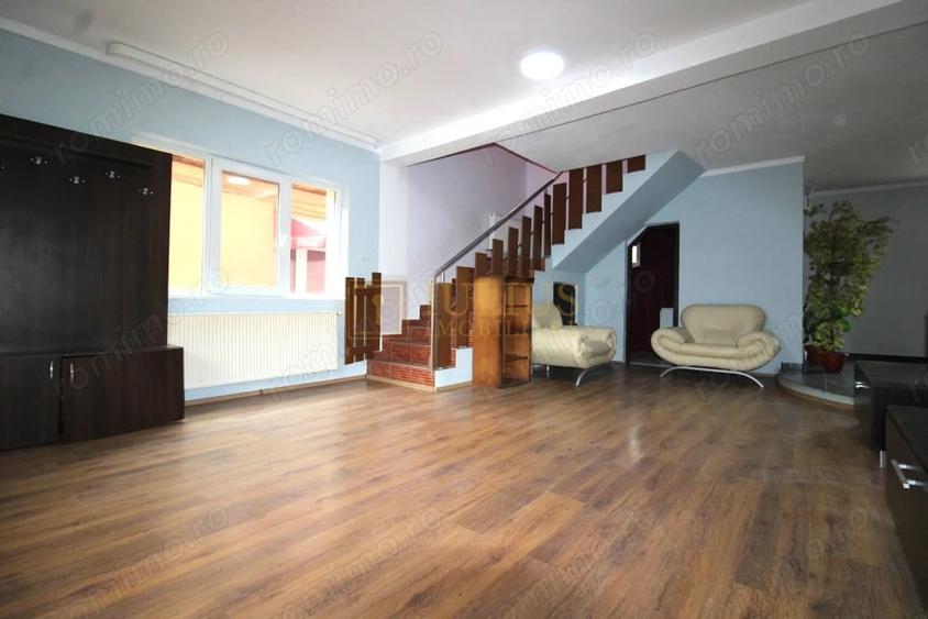 Casă cu Teren 400 Mp în Mircea cel Bătrân