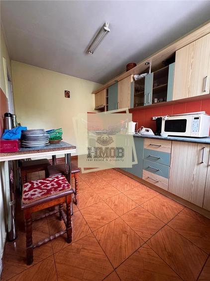 Casă cu 10 camere cu Teren 450 Mp în Central