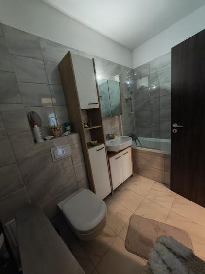 Apartament cu 2 camere decomandat în Astra