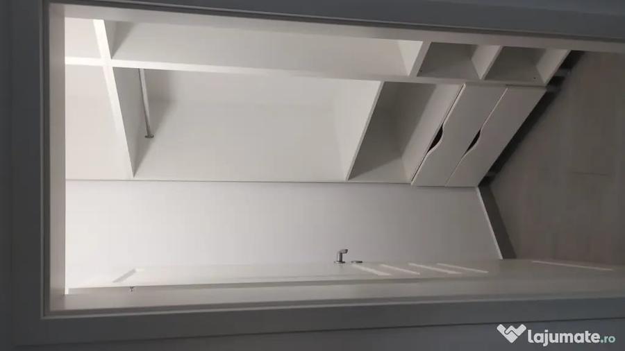 Apartament cu 2 camere decomandat în Valea Adâncă