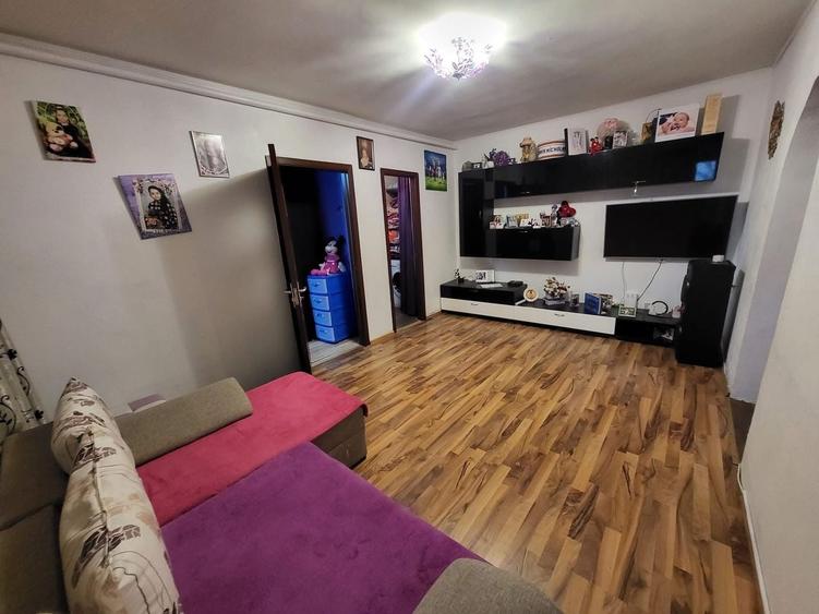 Apartament cu 3 camere, mobilat în Țiglina 3