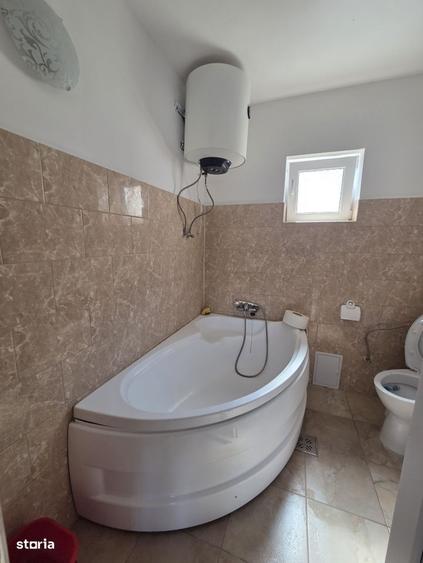Casă cu 3 camere cu Teren 300 Mp în Tuzla