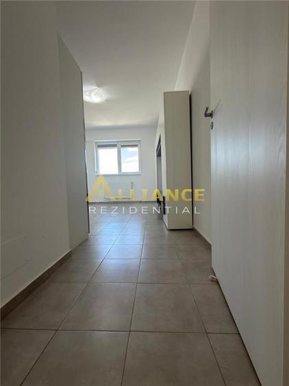 Apartament cu 2 camere decomandat în Metalurgiei