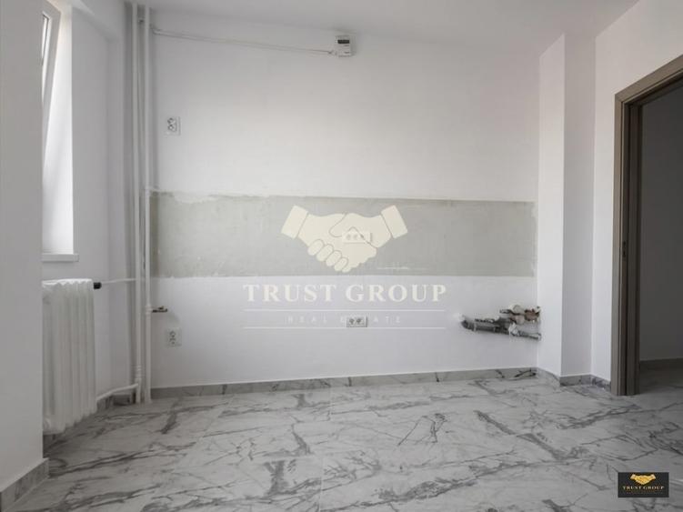 Apartament cu 3 camere decomandat în Titulescu