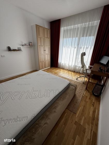 Casă cu 5 camere cu Teren 457 Mp în Corbeanca