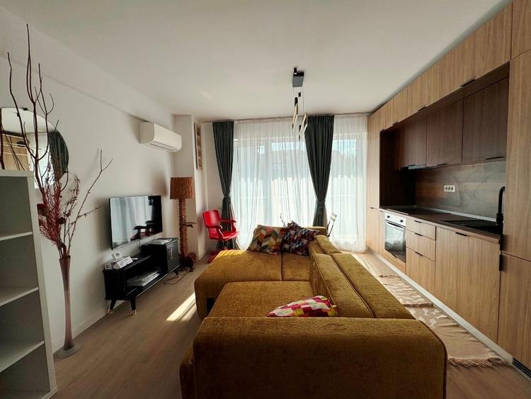 Apartament cu 2 camere decomandat în Străulești