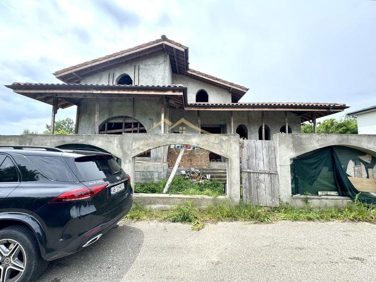 Casă individuală cu 5 camere cu Canalizare în Corbeanca