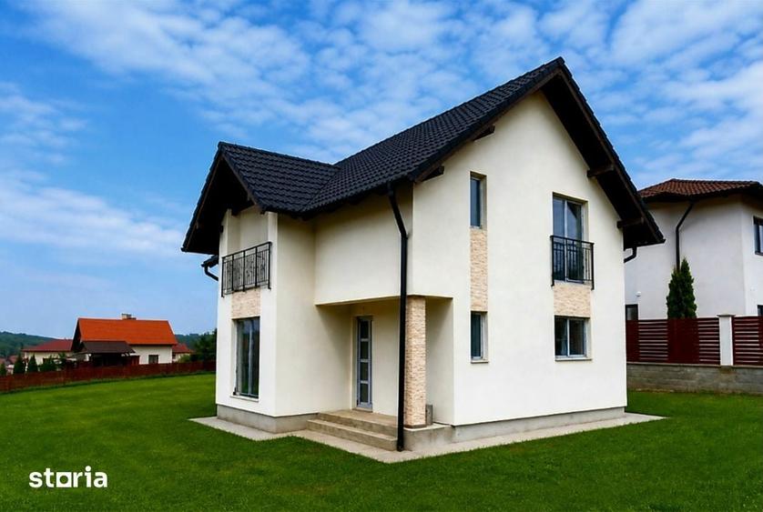 Casă cu 4 camere decomandat cu Teren 400 Mp în Central