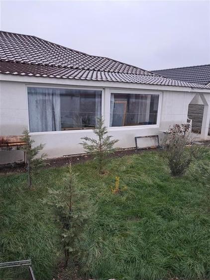 Casă individuală cu 5 camere cu Teren 350 Mp în Exterior Nord