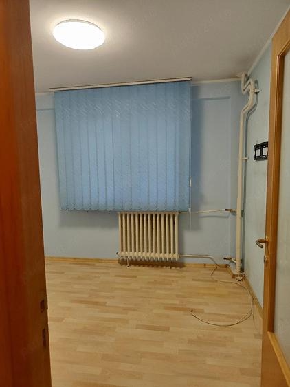Apartament cu 2 camere semidecomandat în Pantelimon