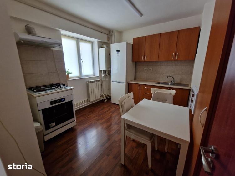 Apartament cu 2 camere decomandat în Centrul Civic