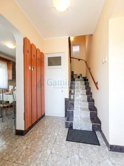Casă cu 3 camere cu Canalizare în Cihei